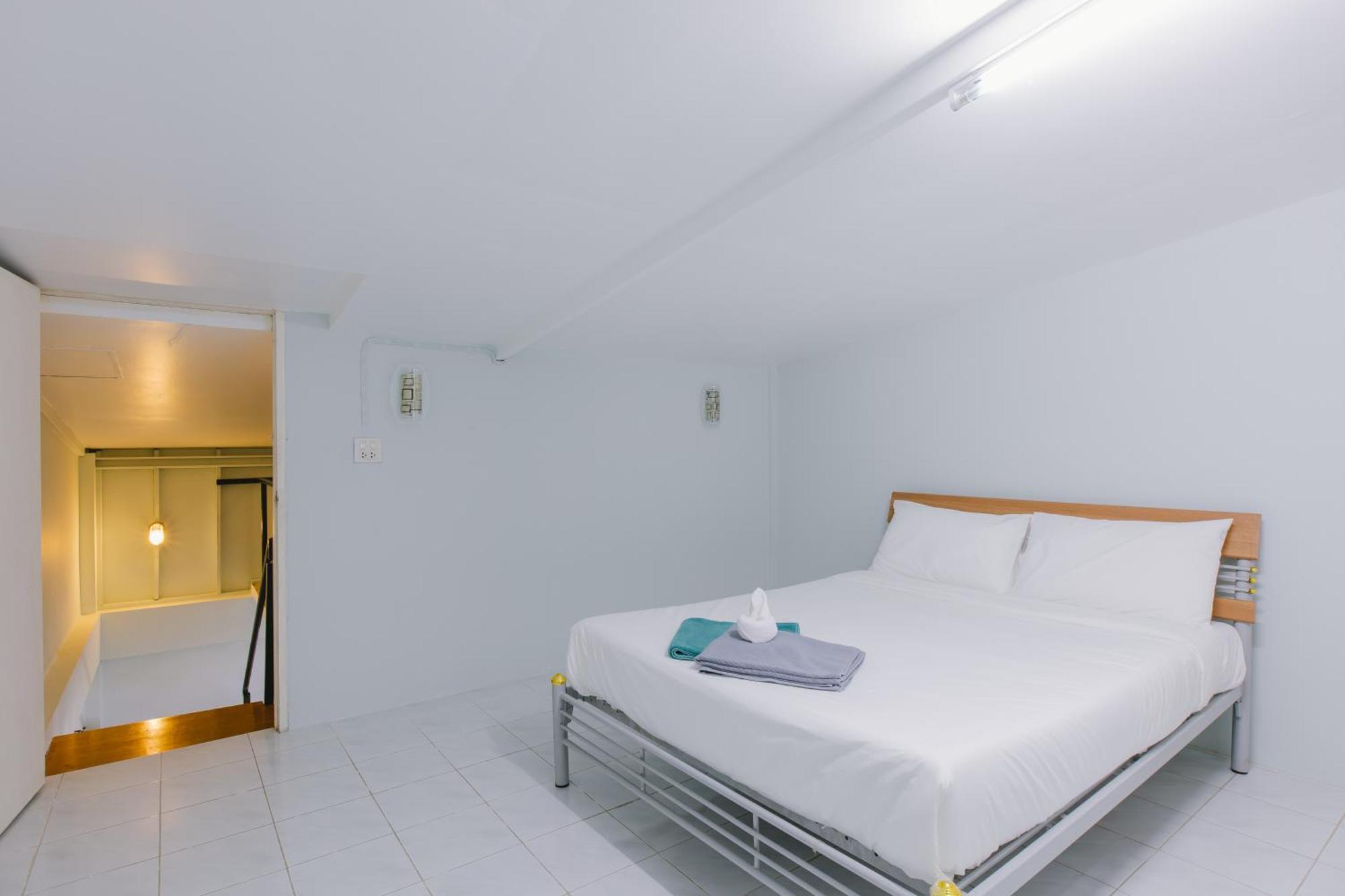 Royal Prince Residence Patong Rum bild