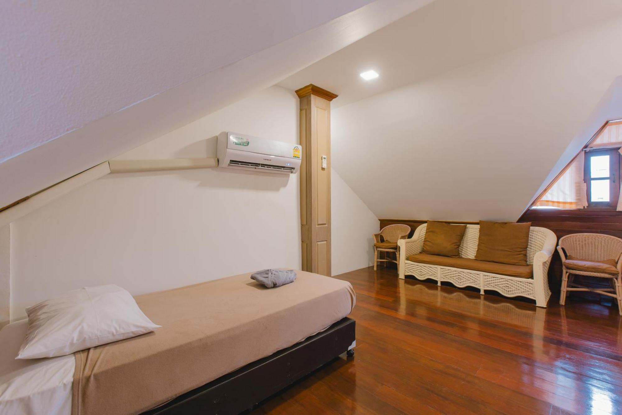 Royal Prince Residence Patong Rum bild