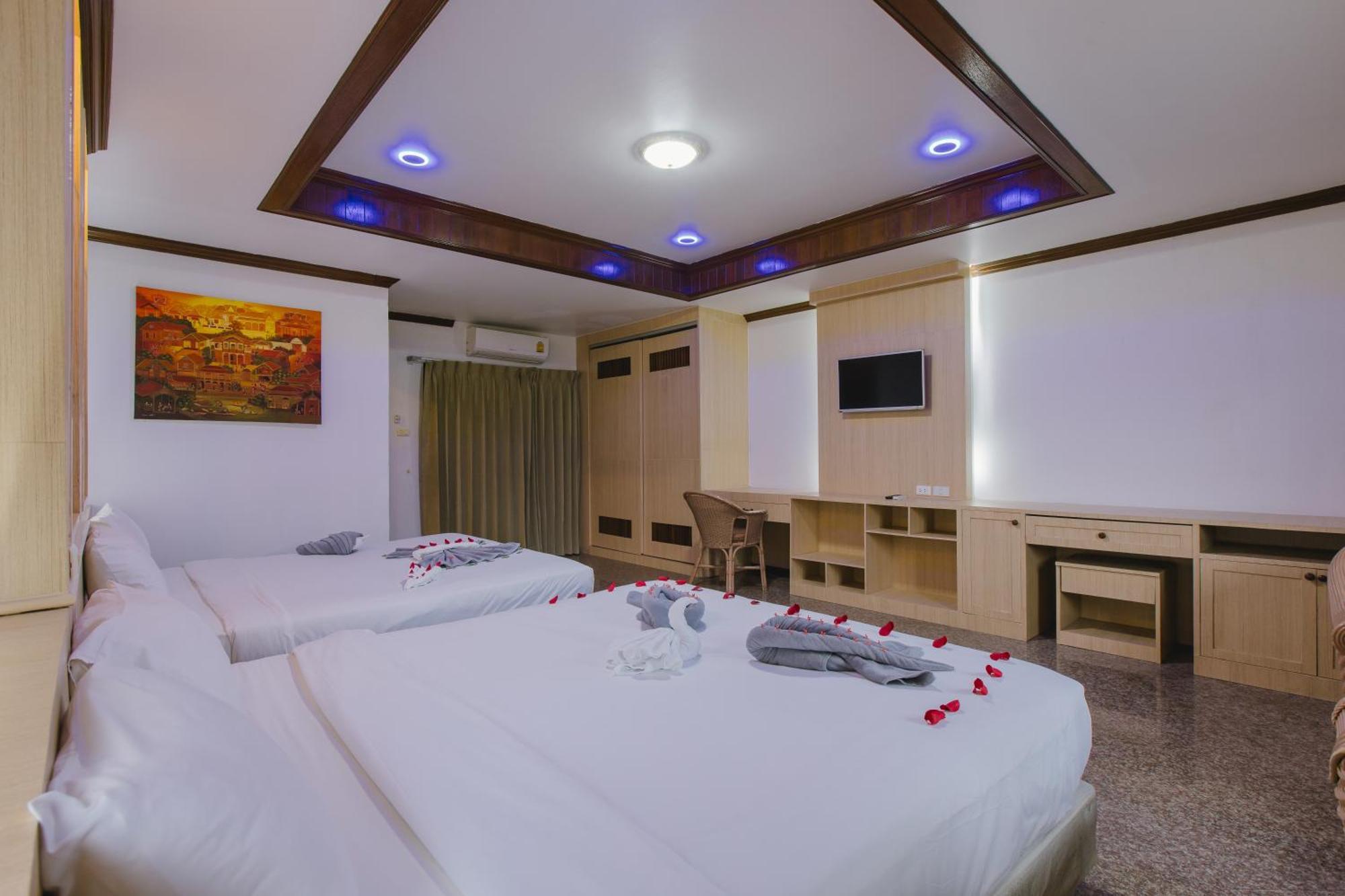 Royal Prince Residence Patong Rum bild