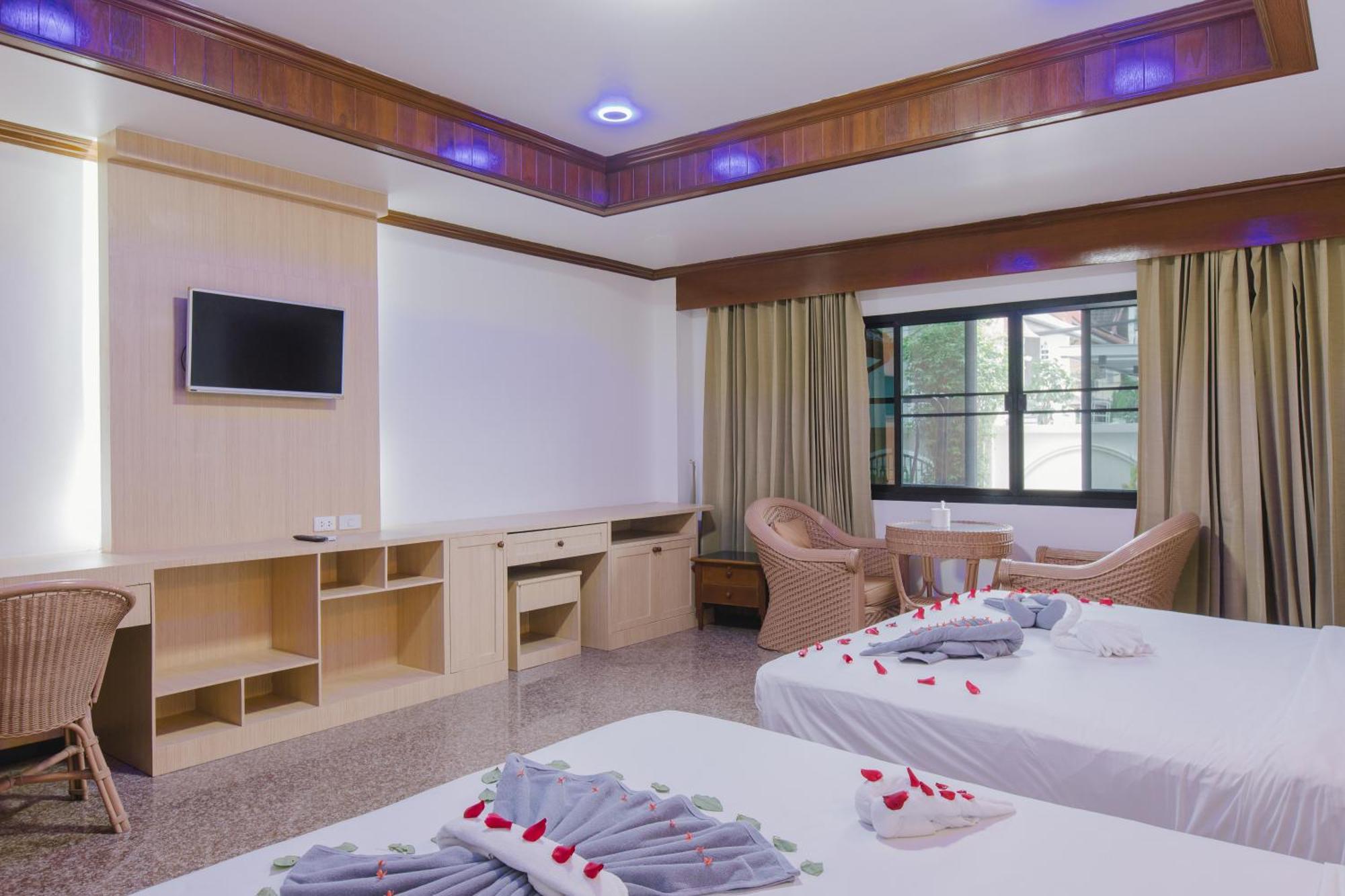 Royal Prince Residence Patong Rum bild