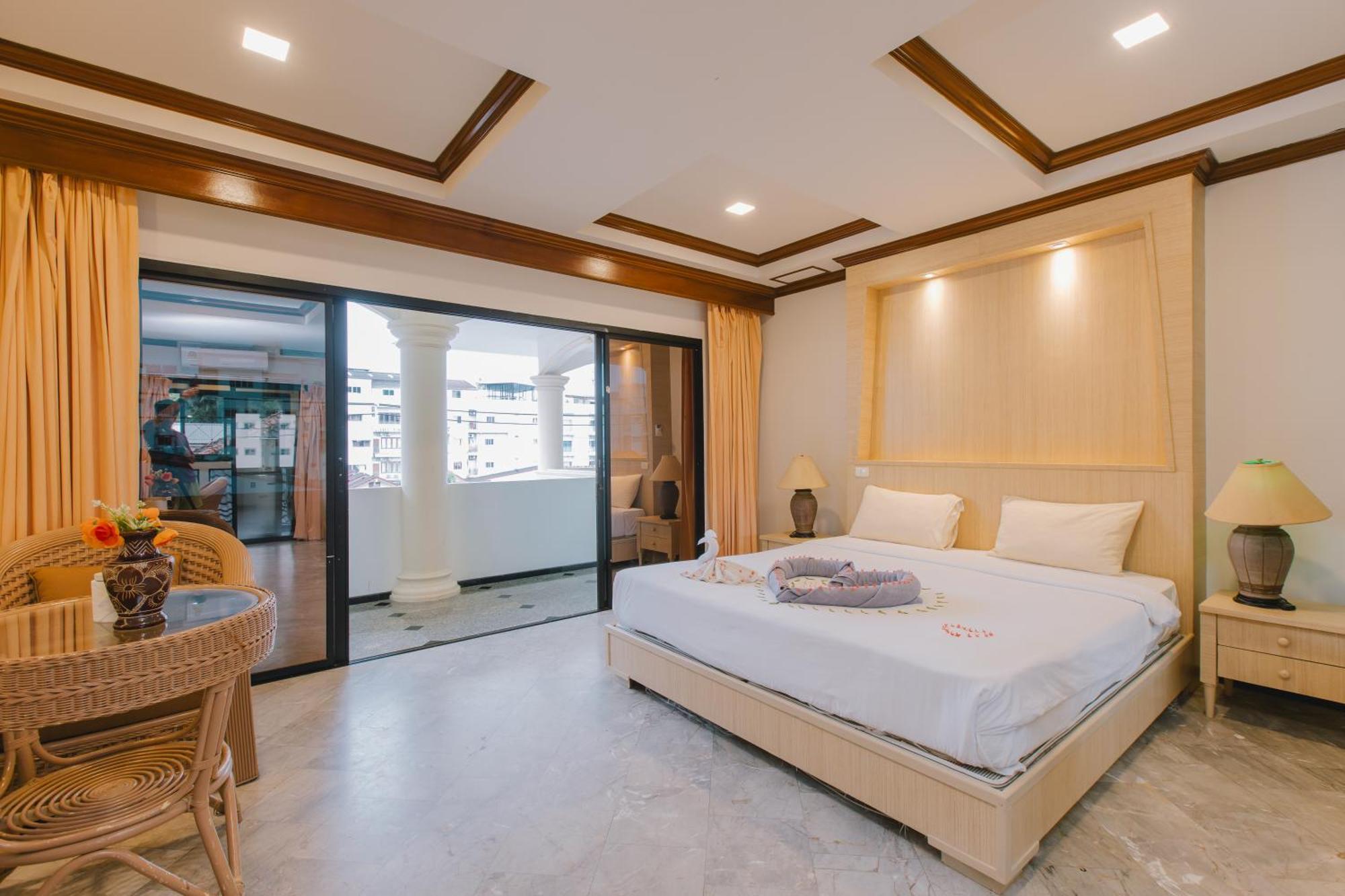 Royal Prince Residence Patong Exteriör bild